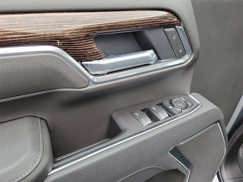 New 2026 GMC Sierra 2500 SLE w/ SLE Value Package; image 19