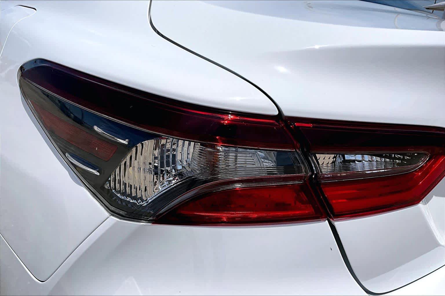 Used 2022 Toyota Camry LE FWD image 28