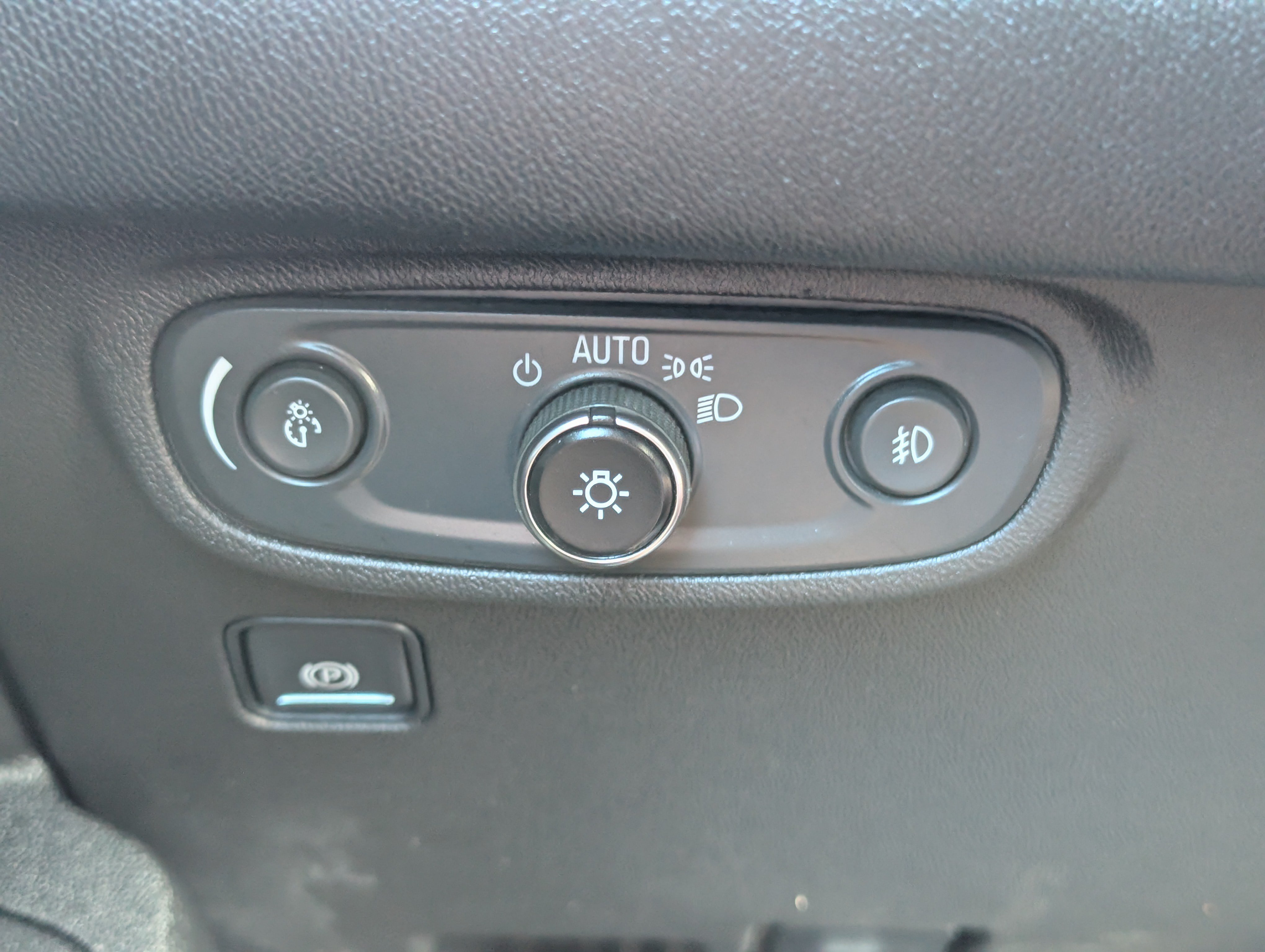 Used 2021 GMC Terrain SLT w/ Infotainment Package II FWD image 18