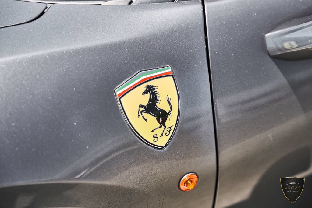 Used 2018 Ferrari 488 GTB RWD image 9