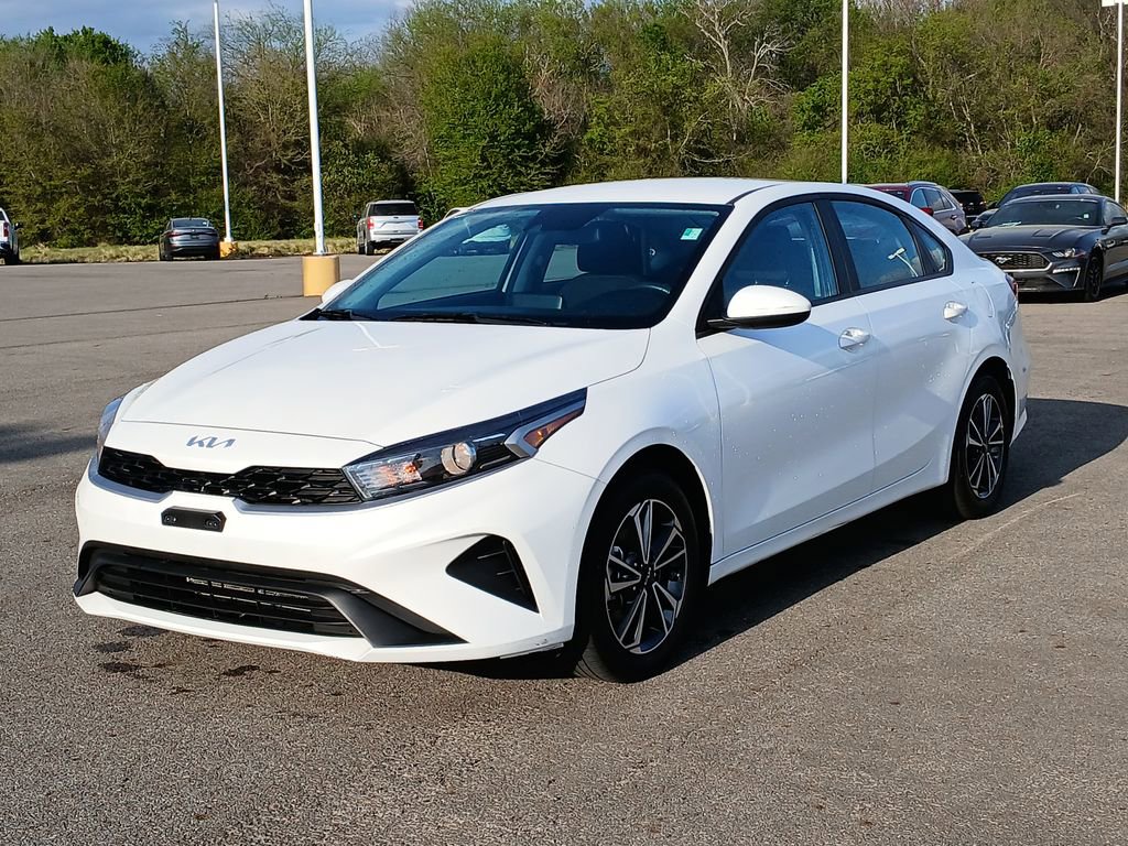 Used 2024 Kia Forte LXS image 4