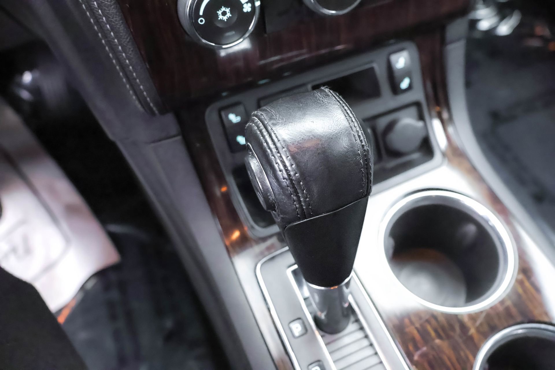 Used 2015 Chevrolet Traverse LT image 12