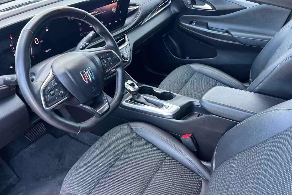 Used 2024 Buick Envista Preferred w/ Convenience I Package FWD image 7