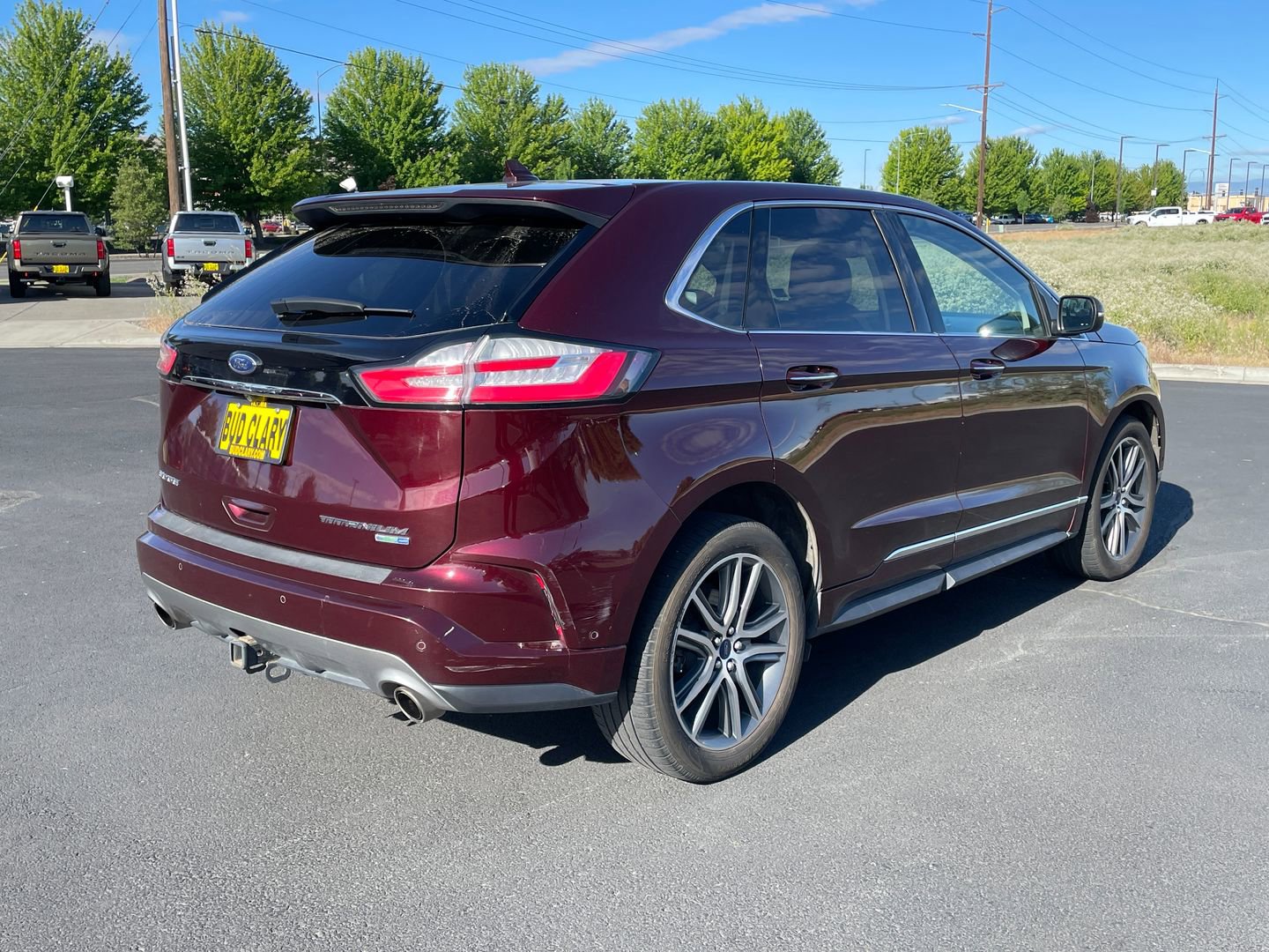 Used 2019 Ford Edge Titanium w/ Equipment Group 301A AWD/4WD image 3