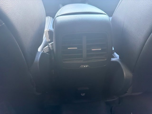 Used 2020 Ford Escape Titanium w/ Titanium Premium Package 2.0 AWD/4WD image 19