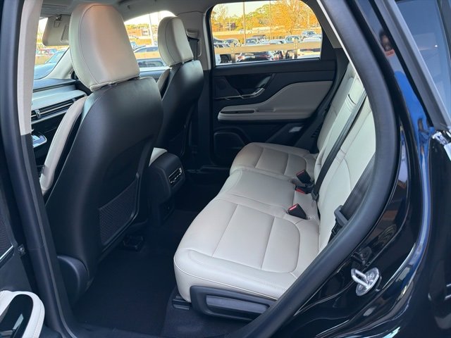 New 2026 Lincoln Corsair Premiere image 7