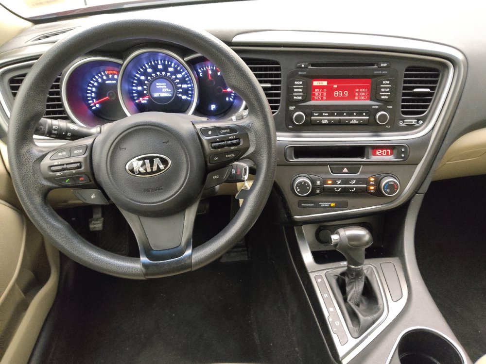 Used 2015 Kia Optima LX FWD image 22