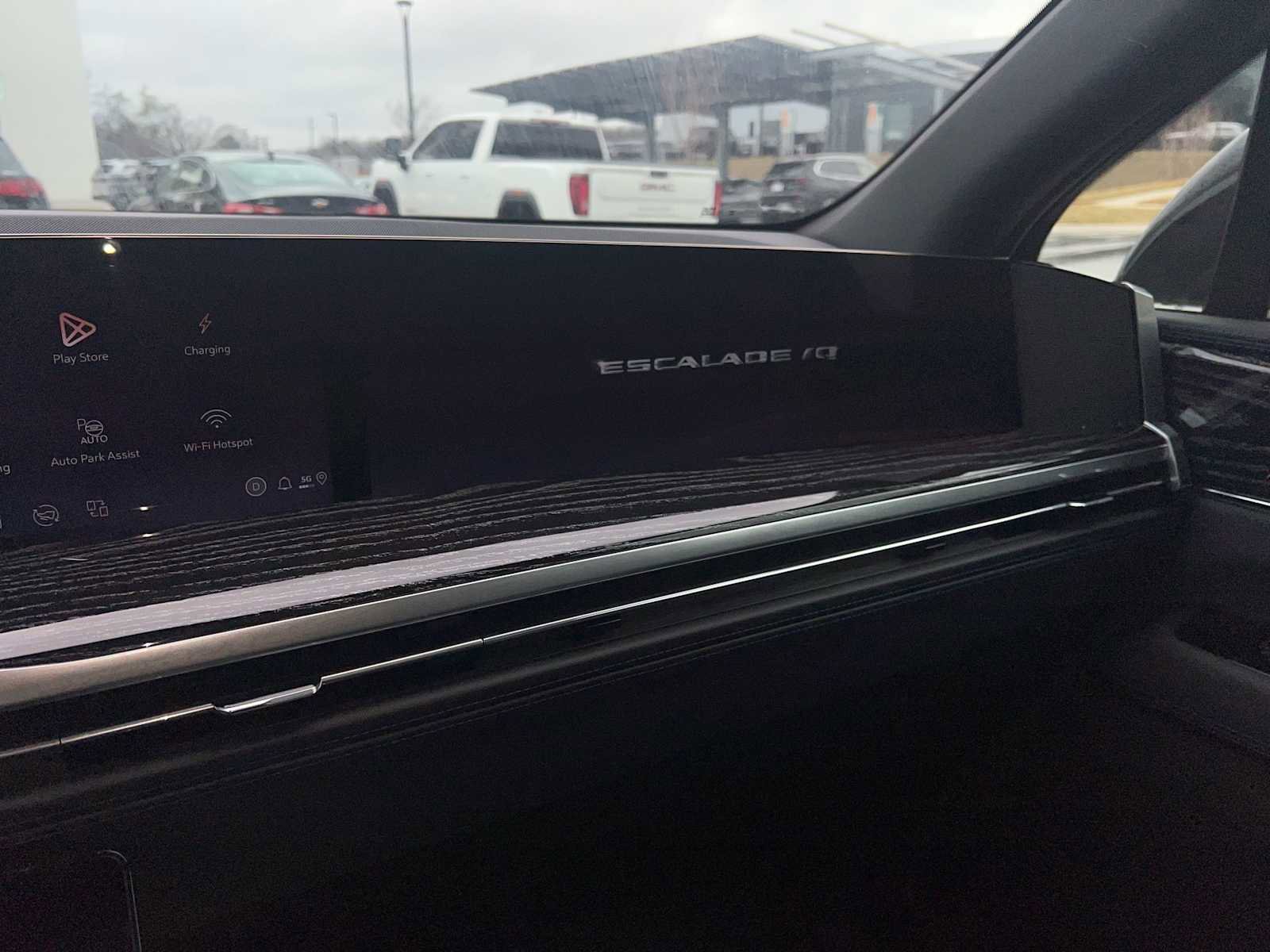 Used 2025 Cadillac Escalade IQ Luxury 1 image 18