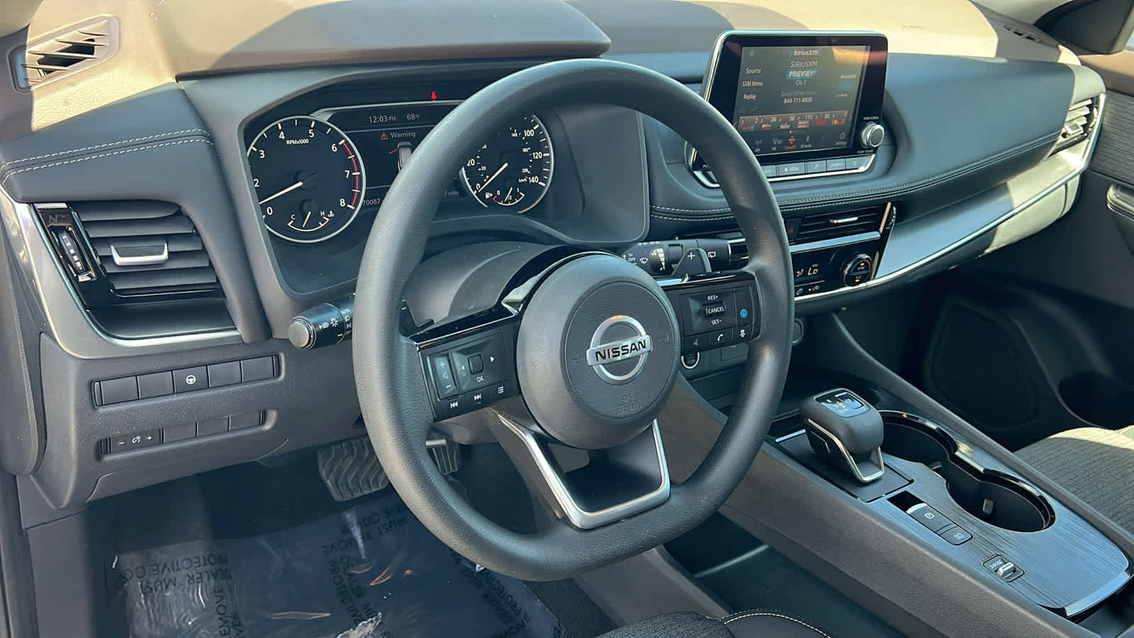 Used 2021 Nissan Rogue SV image 10