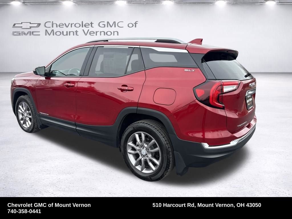 Used 2023 GMC Terrain SLT w/ LPO, Floor Liner Package image 3