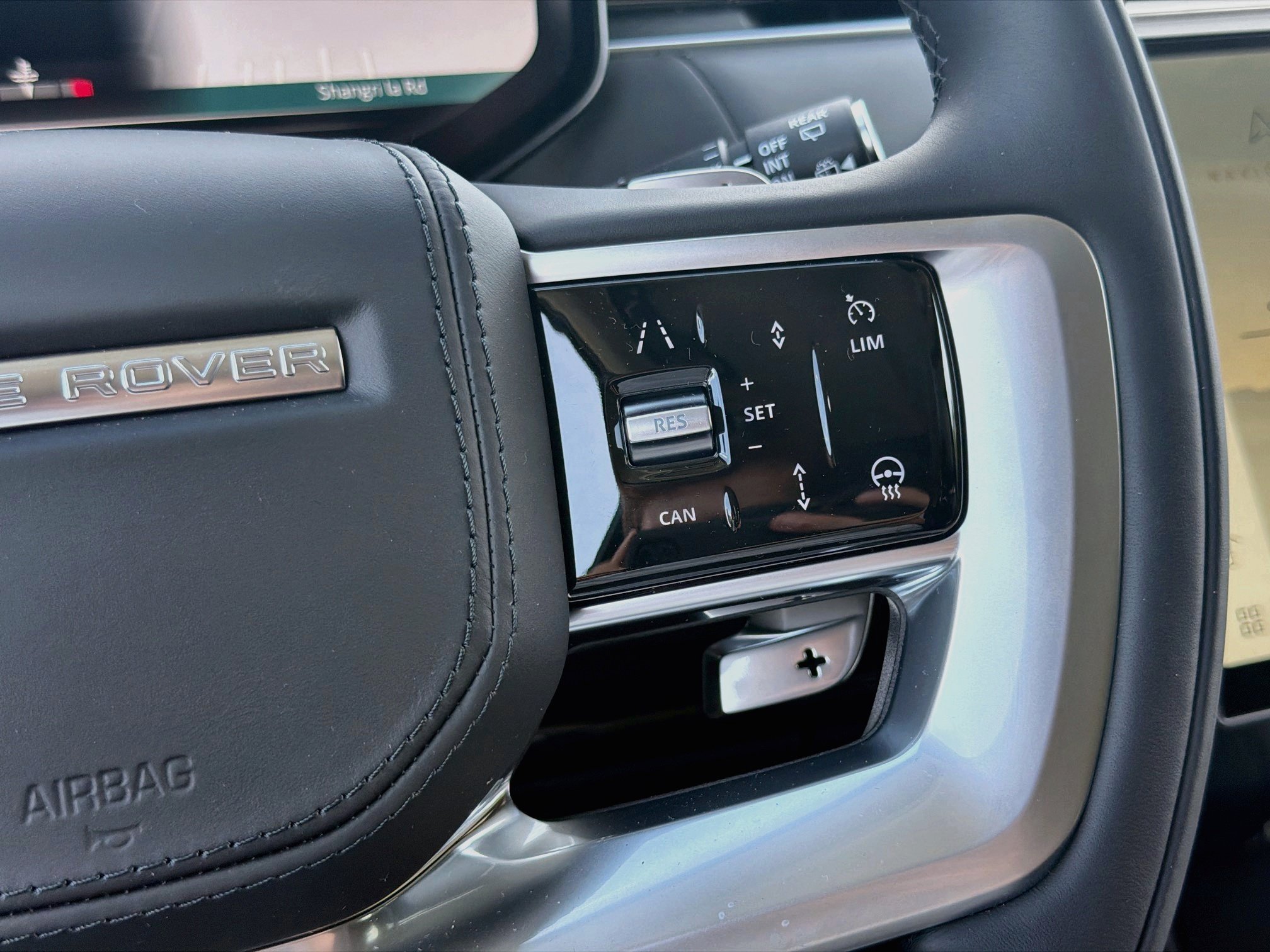 New 2026 Land Rover Range Rover SE AWD/4WD image 40