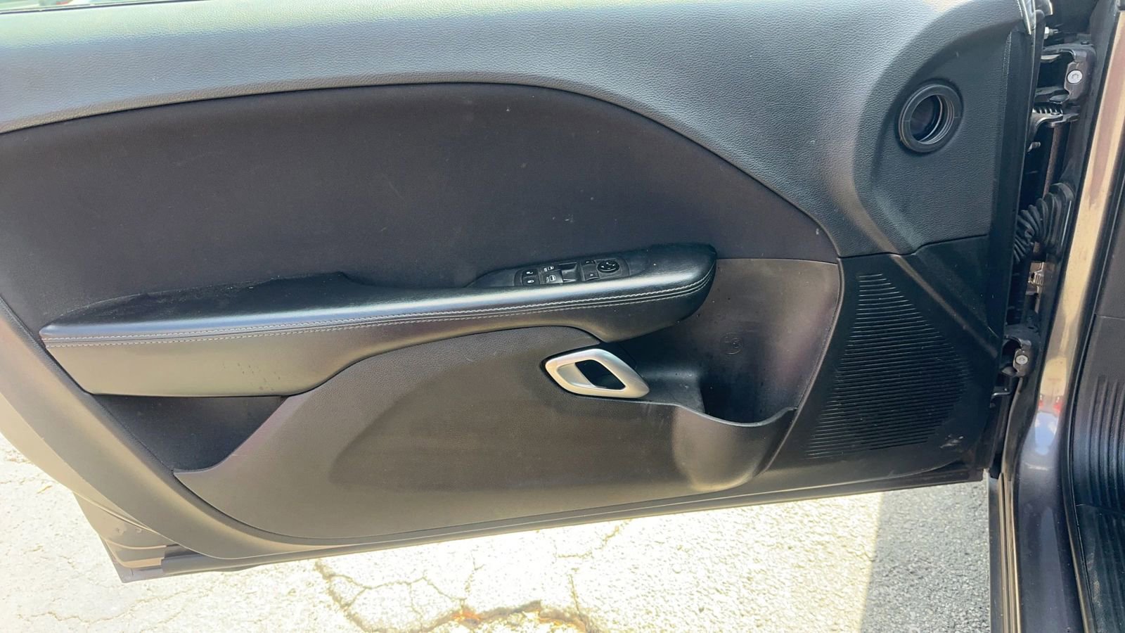 Used 2021 Dodge Challenger SXT w/ Driver Convenience Group image 12