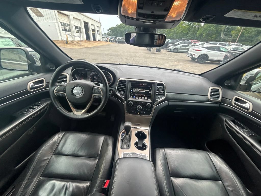 Used 2017 Jeep Grand Cherokee Limited AWD/4WD image 19