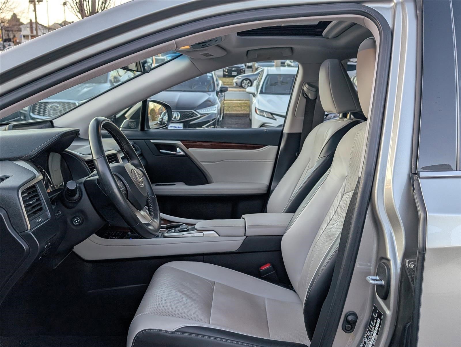 Used 2018 Lexus RX 350L AWD image 17