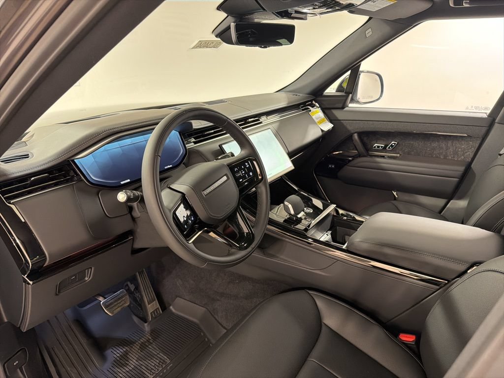 New 2026 Land Rover Range Rover Sport Dynamic SE AWD/4WD image 13