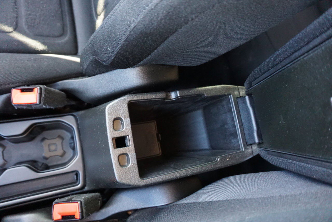 Used 2020 Jeep Renegade Latitude w/ Cold Weather Group image 19