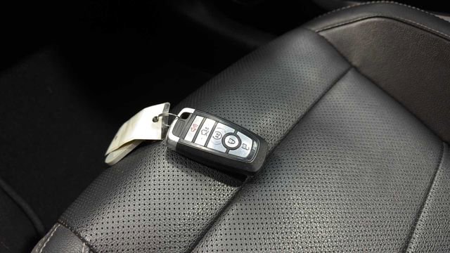 Used 2022 Ford Mustang Premium RWD image 32