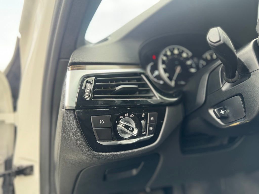 Used 2018 BMW 540i xDrive 540i xDrive image 11