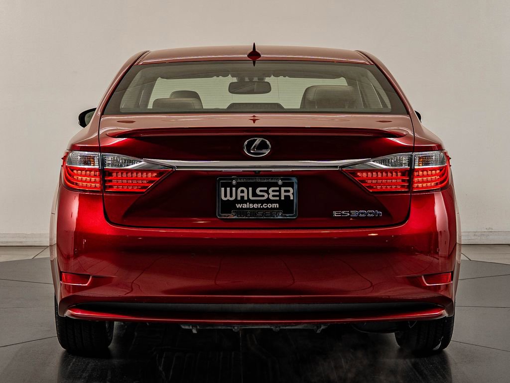 Used 2014 Lexus ES 300h w/ Luxury Package w/Bamboo Trim image 6