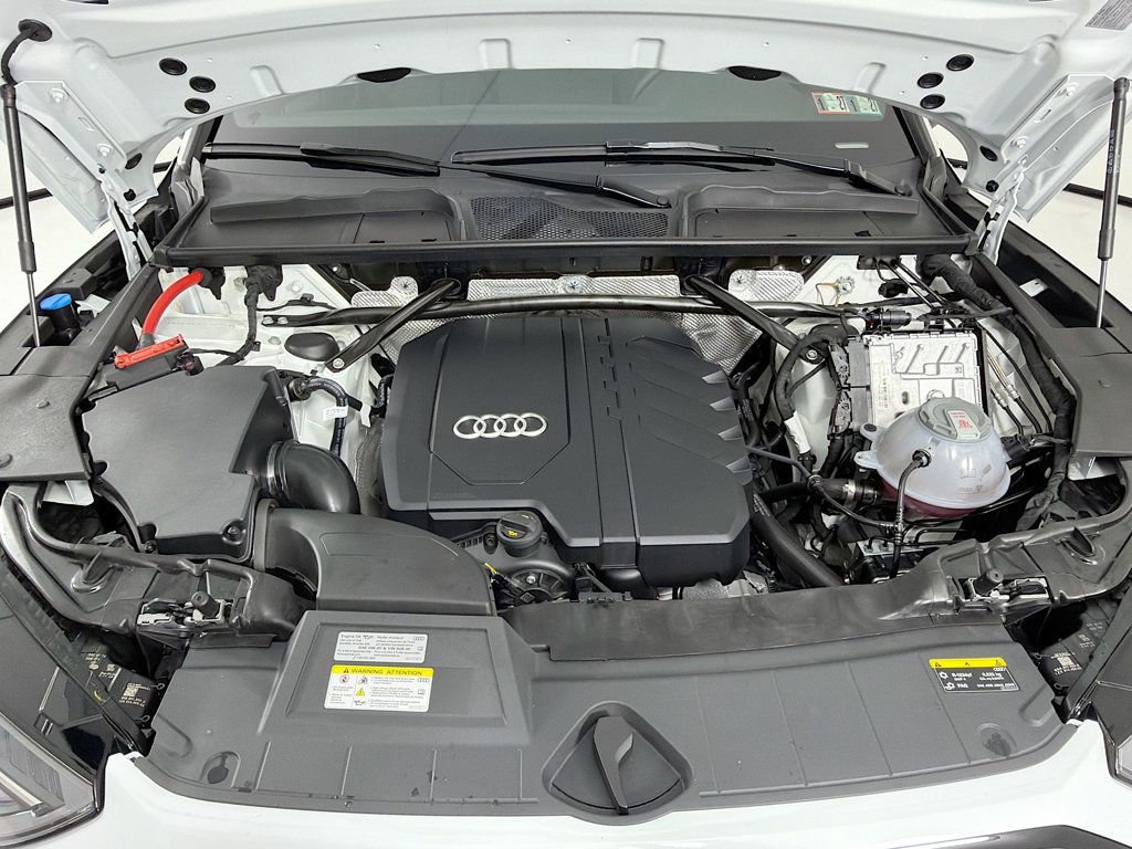 Certified 2025 Audi Q5 2.0T Premium image 30