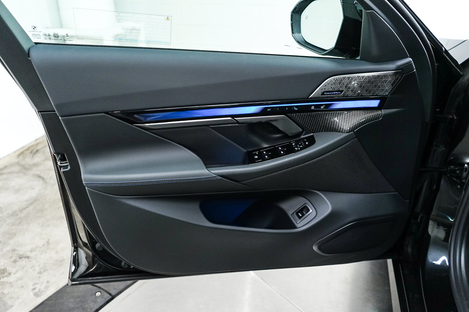 New 2026 BMW i5 M60 AWD/4WD image 22