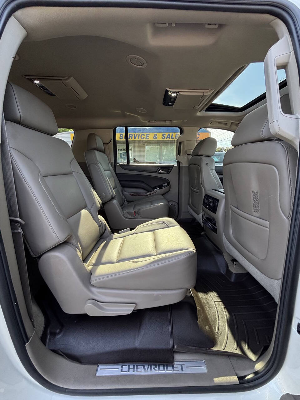 Used 2015 Chevrolet Suburban LTZ AWD/4WD image 23