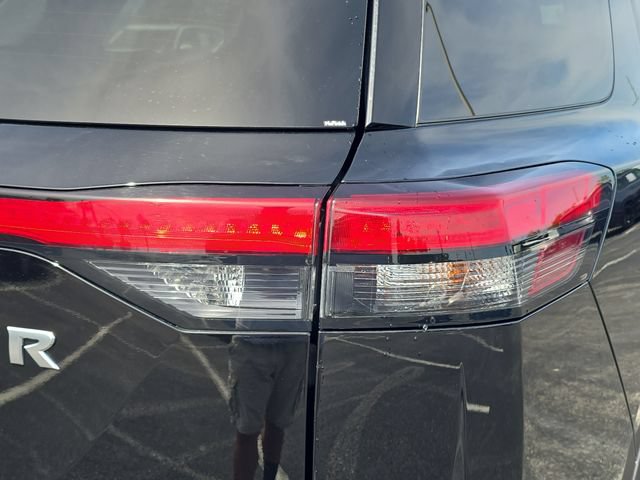 Certified 2024 Nissan Pathfinder SV AWD/4WD image 7