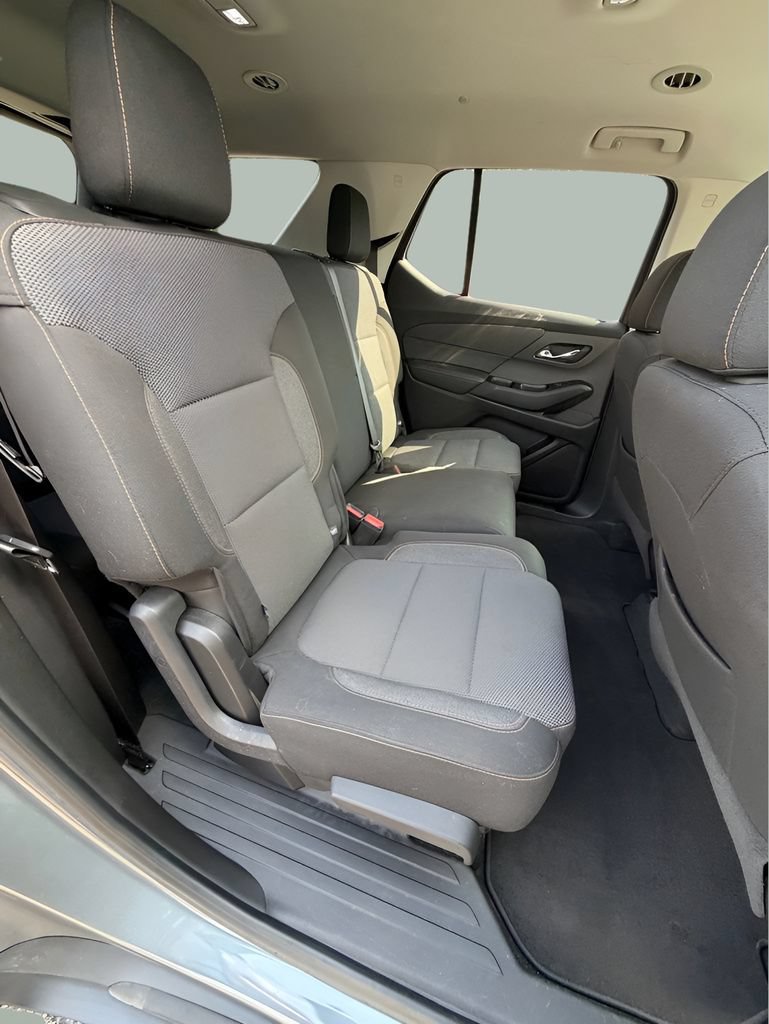 Used 2018 Chevrolet Traverse LS AWD/4WD image 18