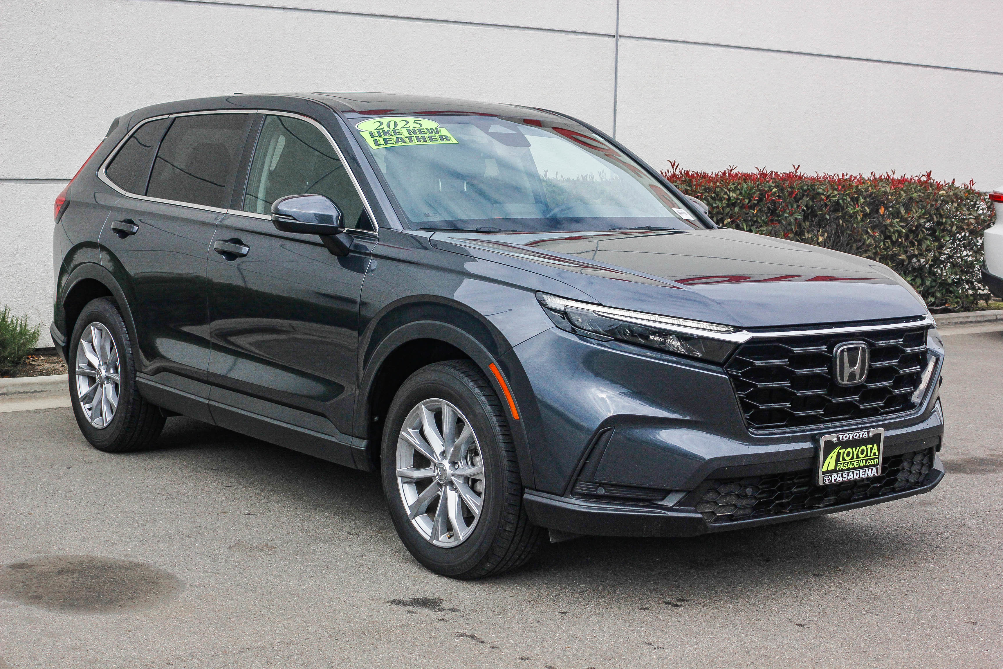 Used 2025 Honda CR-V EX-L image 3