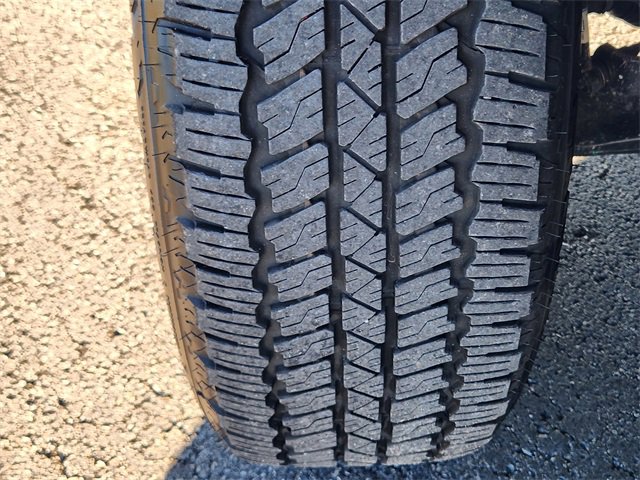 Used 2024 Chevrolet Colorado Z71 w/ LPO, Dark Essentials Package image 13