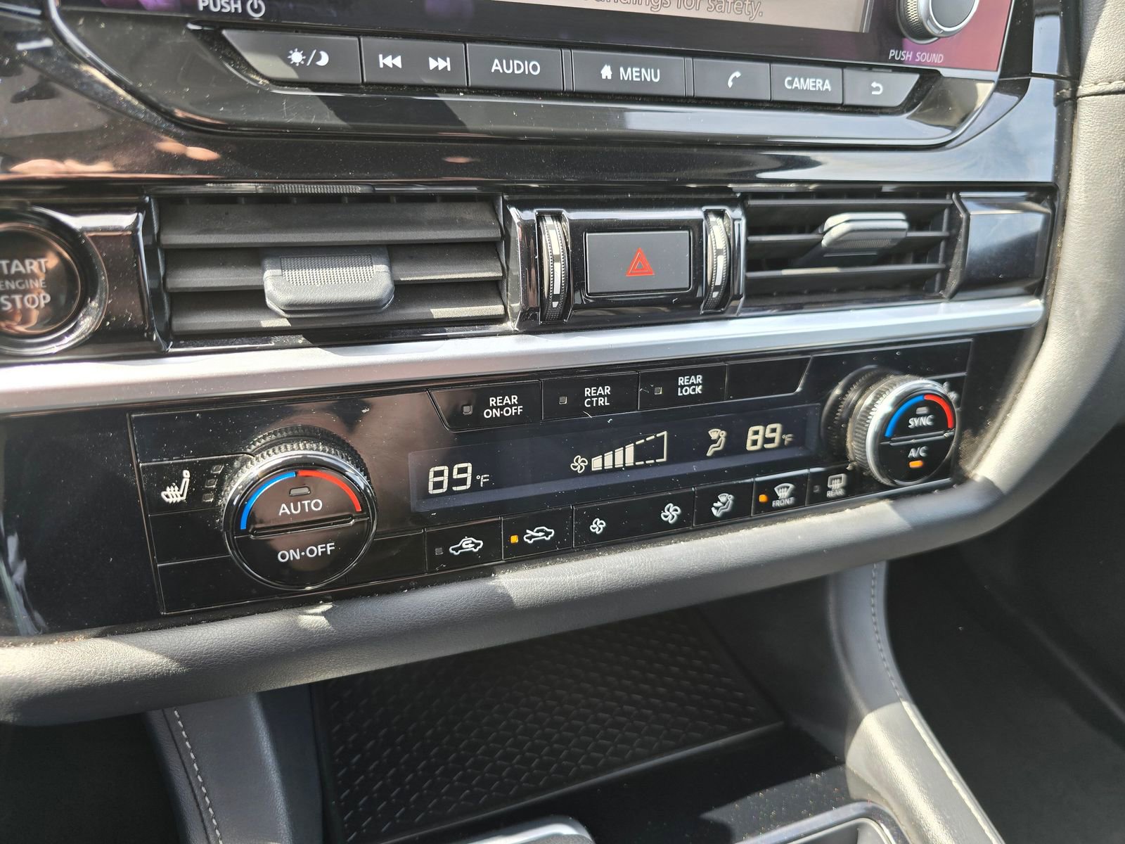 Used 2025 Nissan Pathfinder SV AWD/4WD image 26