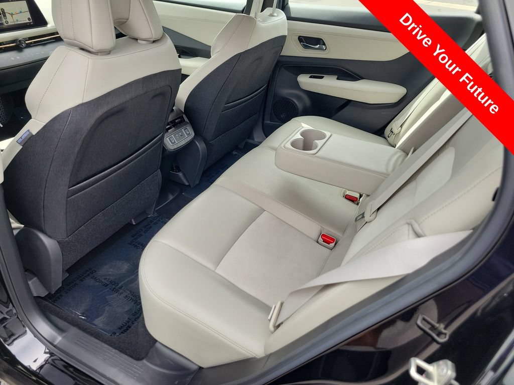 Used 2023 Nissan Ariya FWD image 25