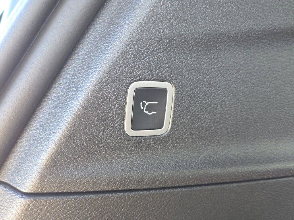 New 2026 Chrysler Pacifica Select image 16