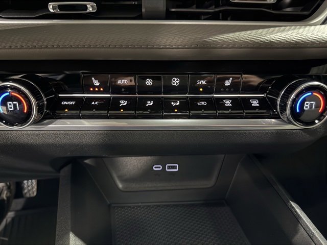 New 2026 Chevrolet Equinox LT w/ Convenience Package II image 20