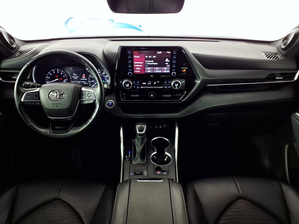Used 2021 Toyota Highlander XSE image 13