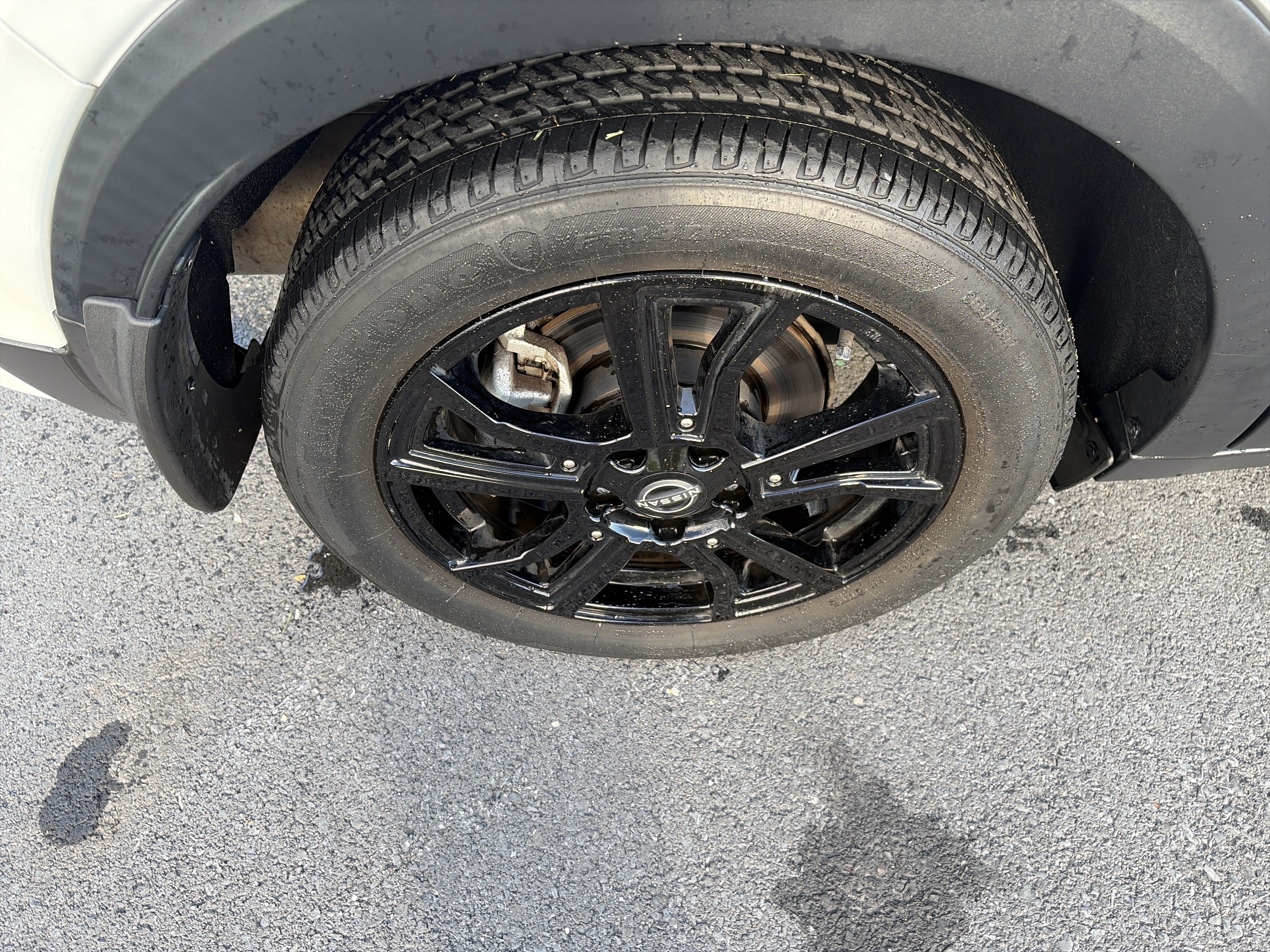Used 2023 Nissan Kicks SR FWD image 10