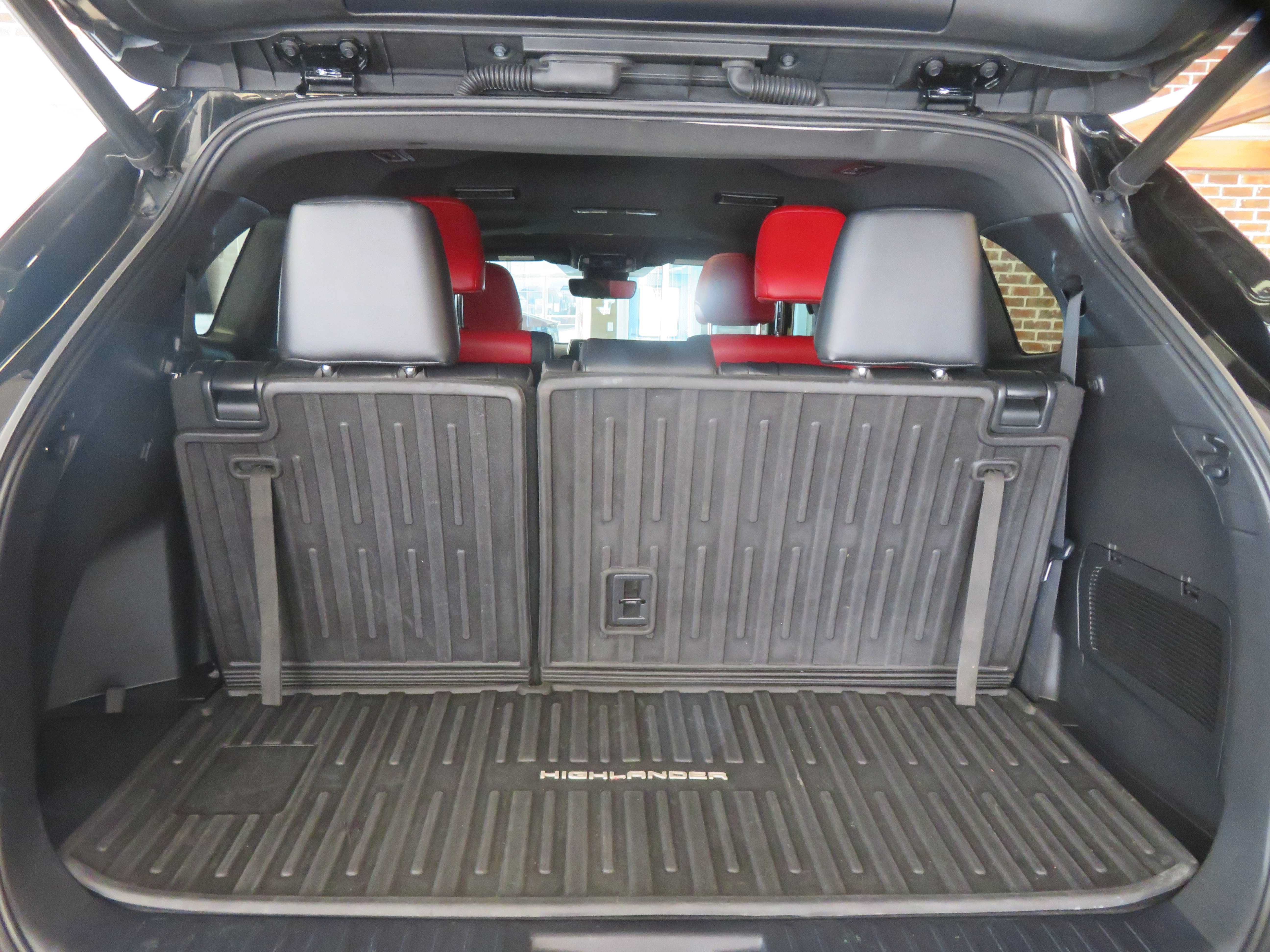 Used 2021 Toyota Highlander XSE AWD/4WD image 59