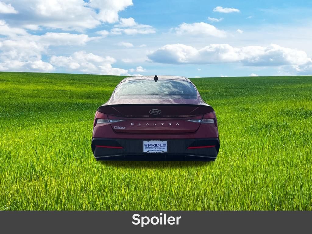 Used 2025 Hyundai Elantra Sport image 8