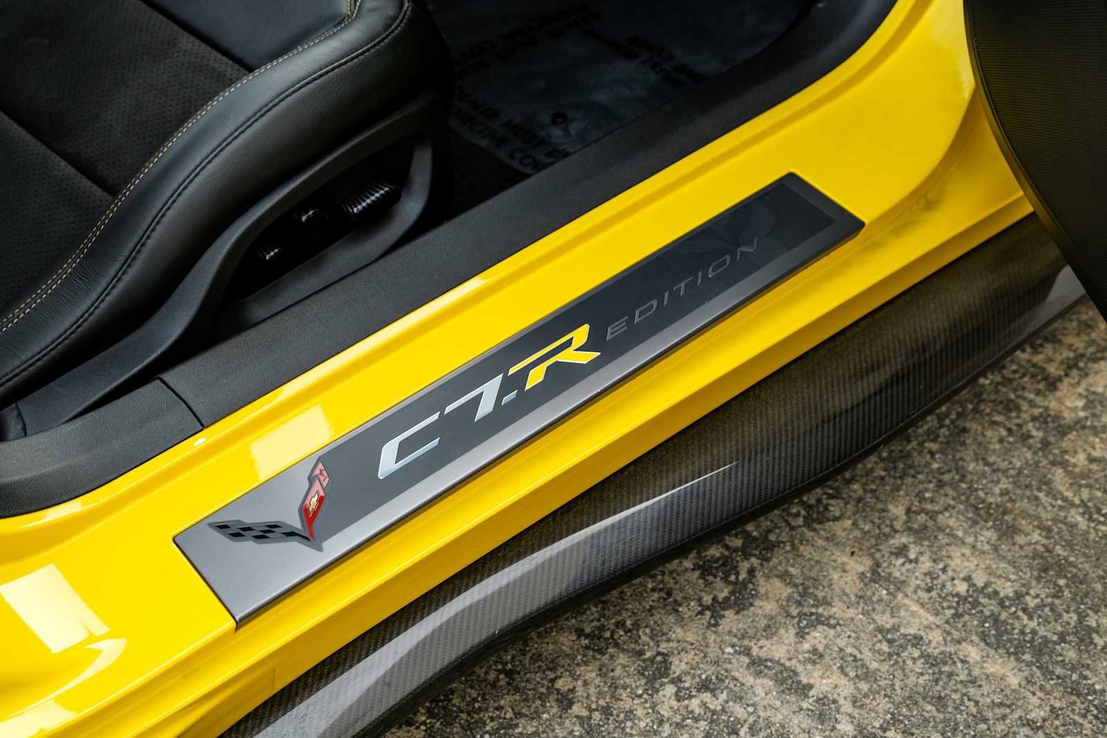 Used 2015 Chevrolet Corvette Z06 w/ 3LZ Preferred Equipment Group image 39