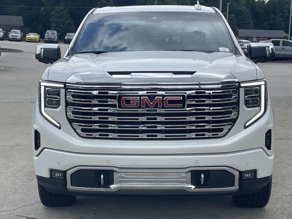 Used 2023 GMC Sierra 1500 Denali w/ Denali Reserve Package AWD/4WD image 6