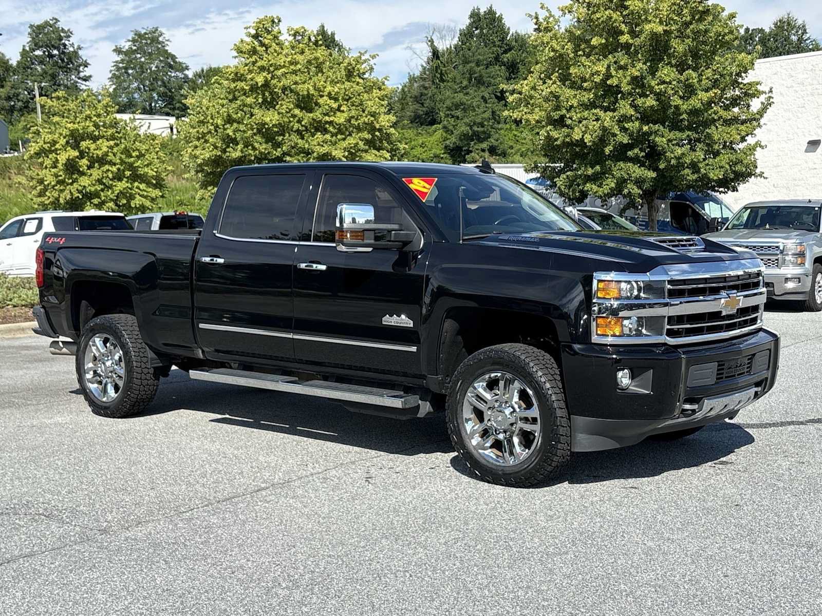 Used 2019 Chevrolet Silverado 2500 High Country w/ Duramax Plus Package AWD/4WD image 4