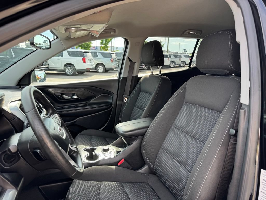 Used 2022 GMC Terrain SLE w/ Driver Convenience Package FWD image 13