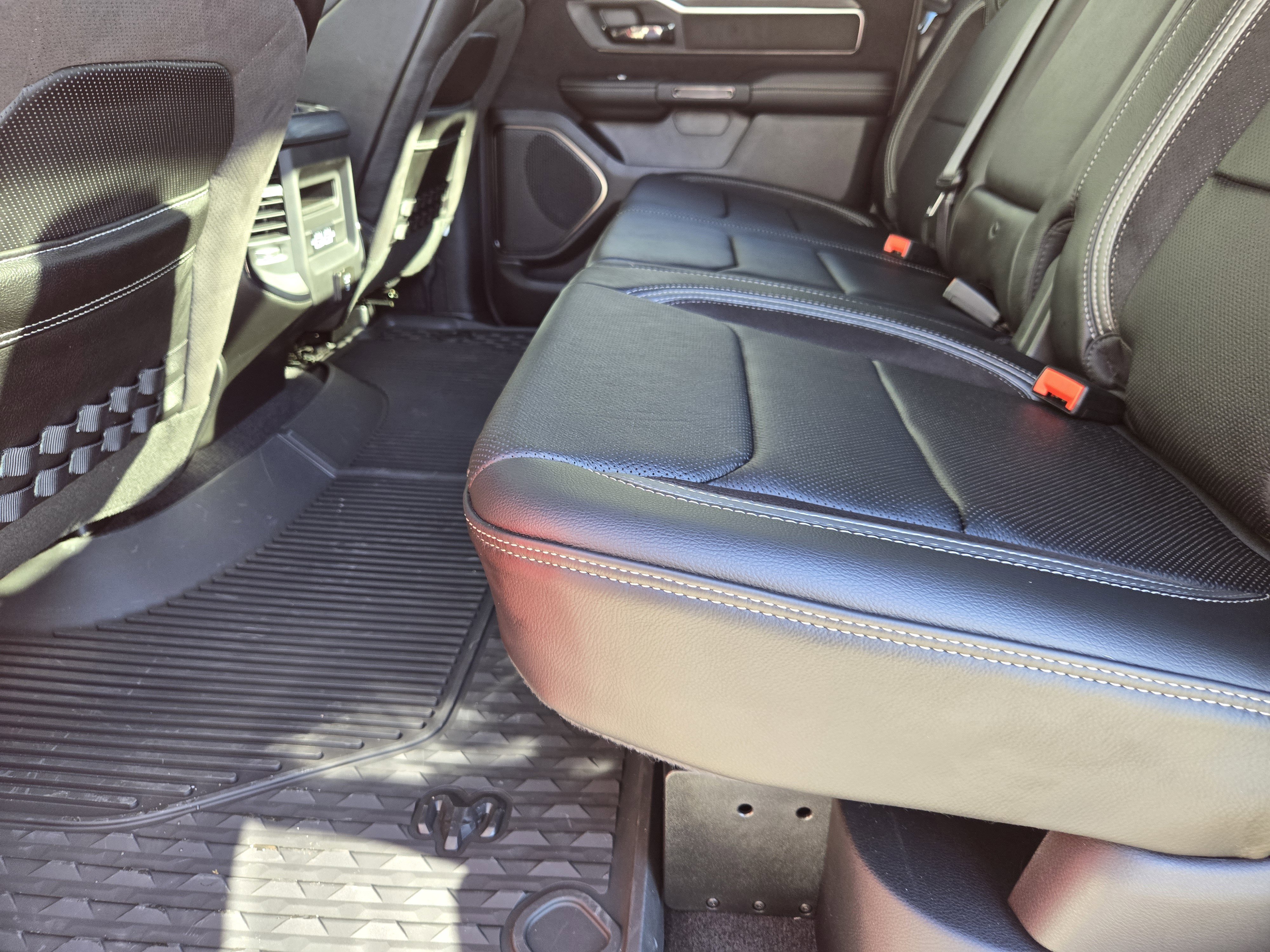 Used 2025 RAM 1500 RHO w/ Bed Utility Group image 32