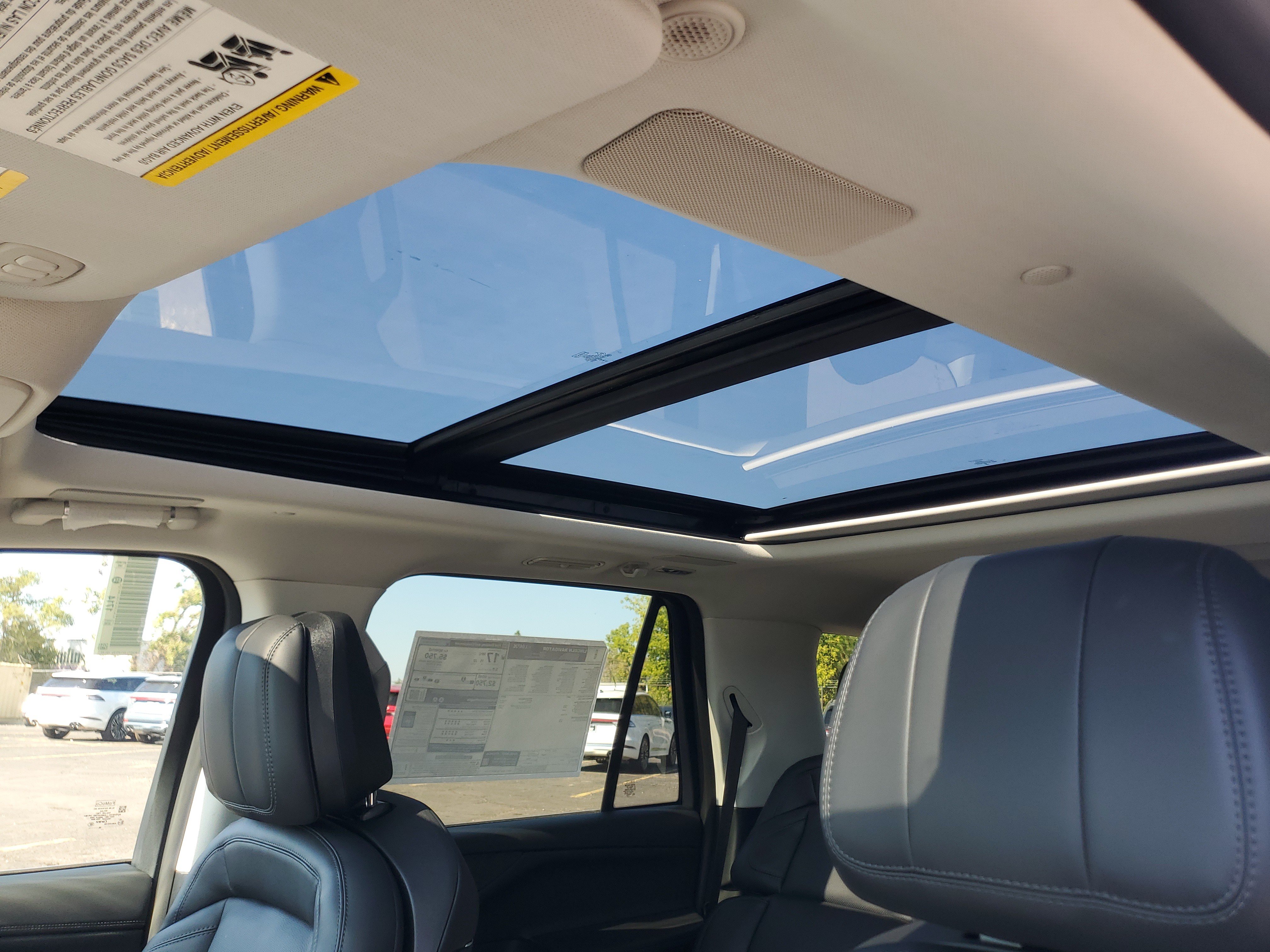 New 2027 Lincoln Navigator Reserve AWD/4WD image 11