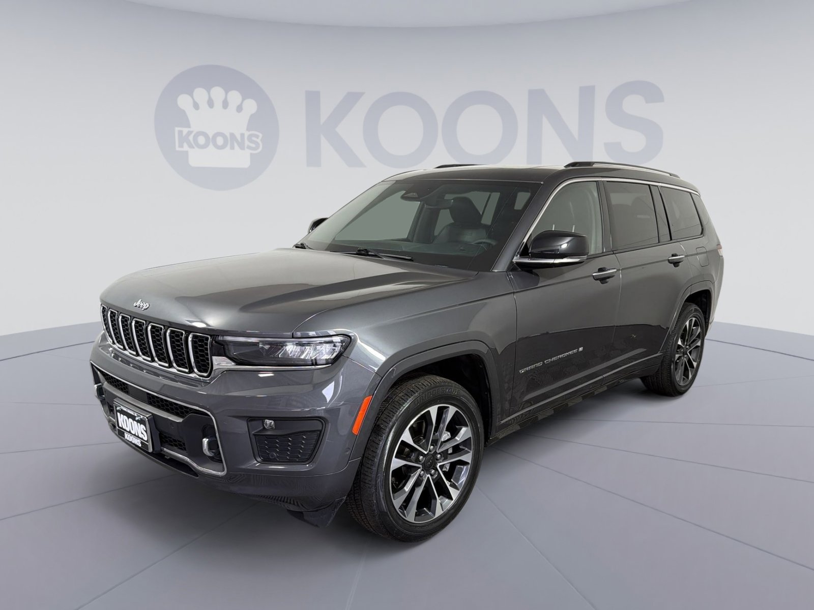 Used 2023 Jeep Grand Cherokee L Overland image 1