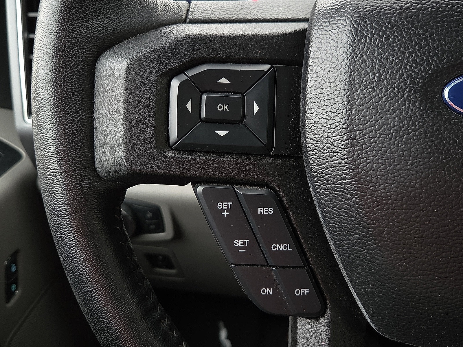 Certified 2019 Ford F150 XLT w/ Equipment Group 302A Luxury AWD/4WD image 19