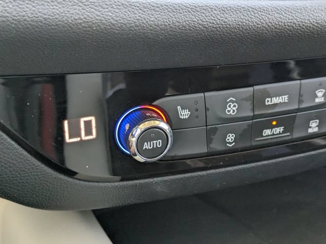 Used 2020 Buick Enclave Essence w/ Sound and Sites Package FWD image 31