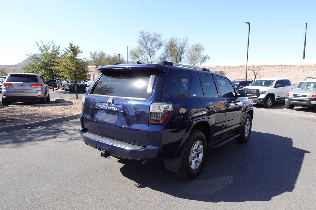 Used 2023 Toyota 4Runner SR5 Premium w/ Moonroof Package RWD image 2