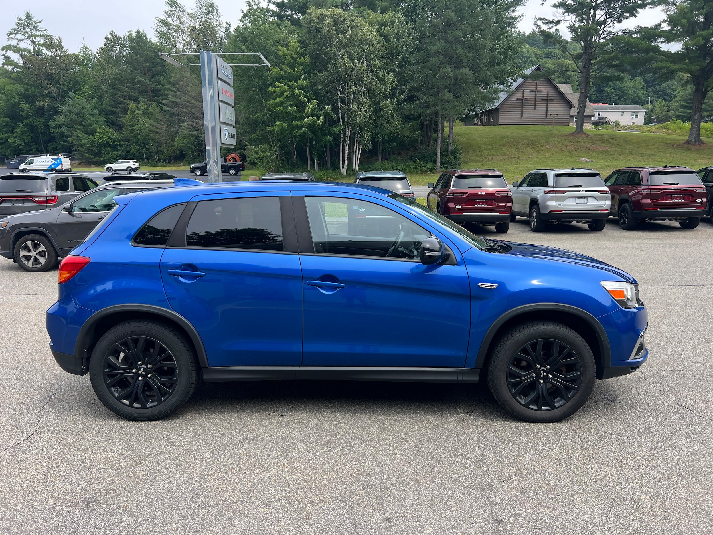 Used 2019 Mitsubishi Outlander Sport ES AWD/4WD image 4