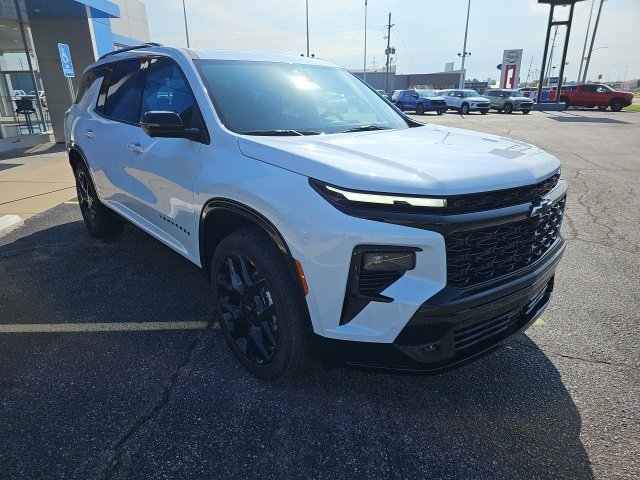 New 2026 Chevrolet Traverse RS w/ LPO, Floor Liner Package image 9